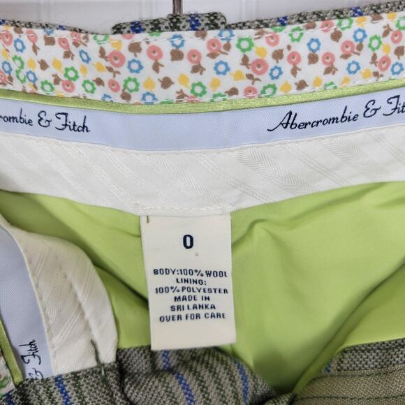 Abercrombie & Fitch Plaid low rise cropped trousers Size 0 - Picture 4 of 9